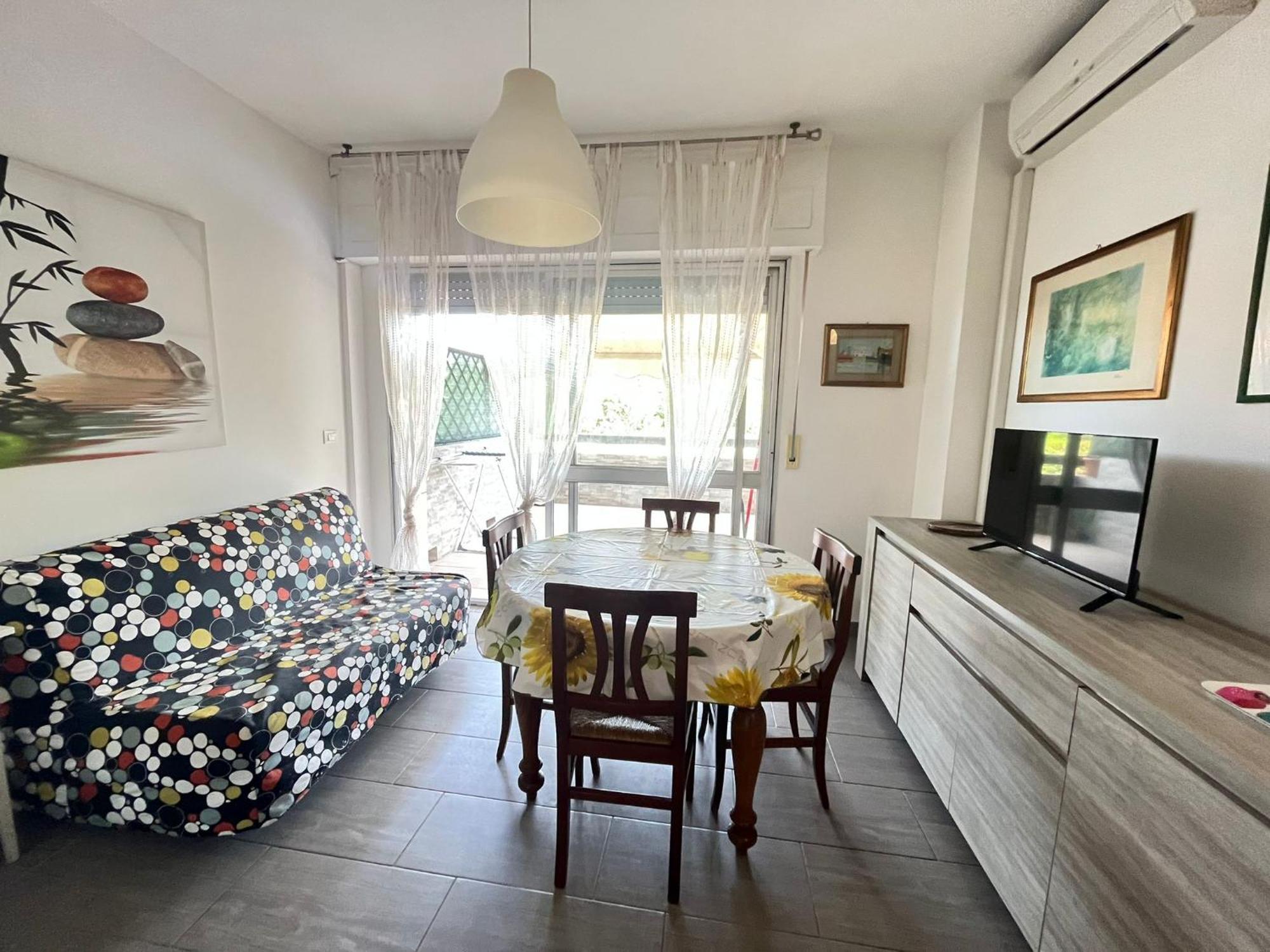 Imperiale Apartment Tirrenia Buitenkant foto