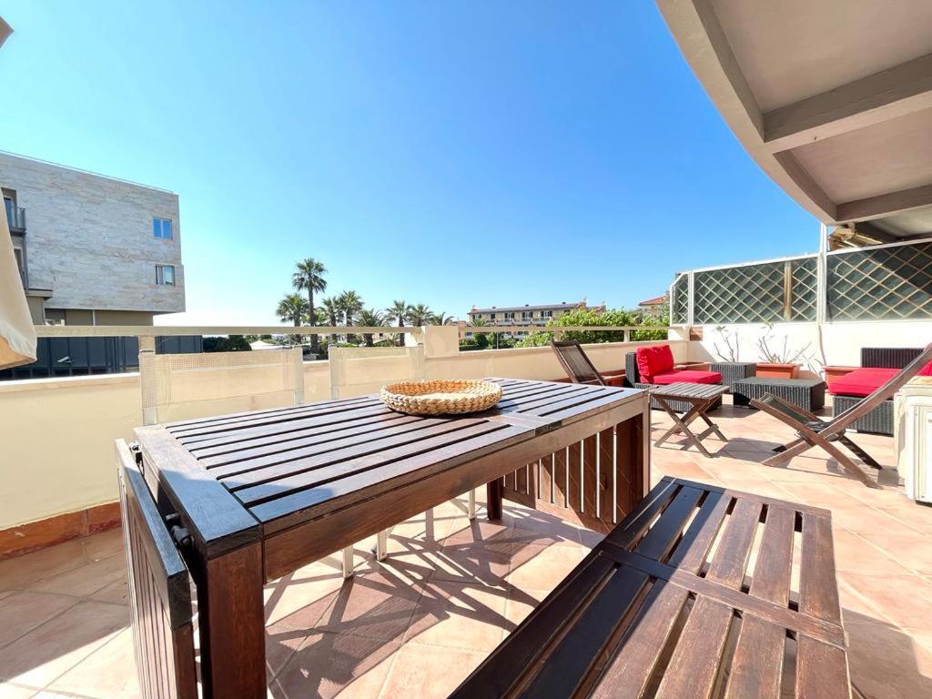 Imperiale Apartment Tirrenia Buitenkant foto